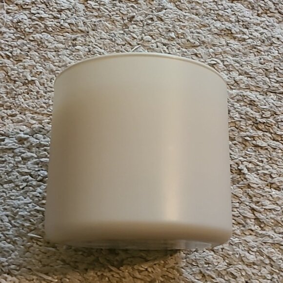 WHITE TEA & SAGE 3 Wick Candle Bath & Body Works - Picture 3 of 5